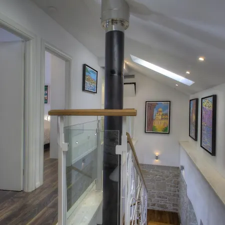 Waterfront - Sailor's Delight Holiday home *